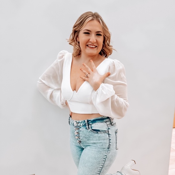 Meet your Posher, Ashlee - Picture 1 of 1